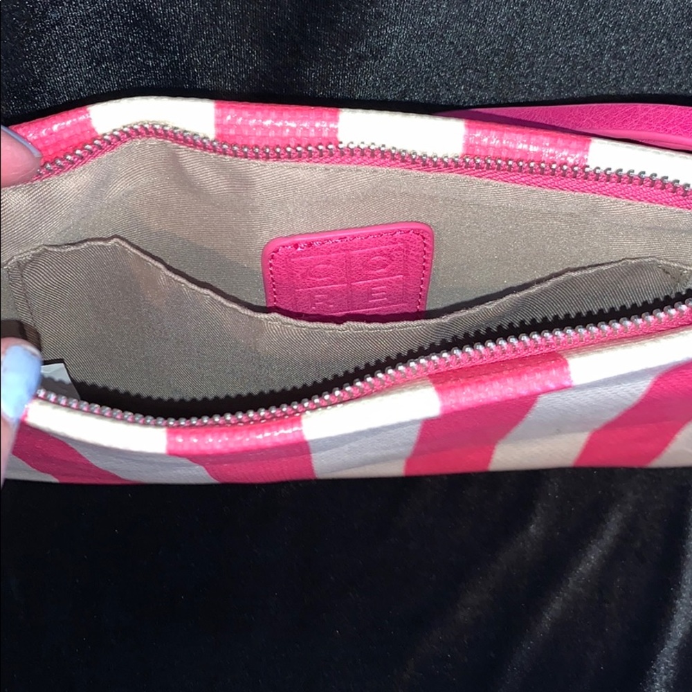 Wristlet - Picture 4 of 7